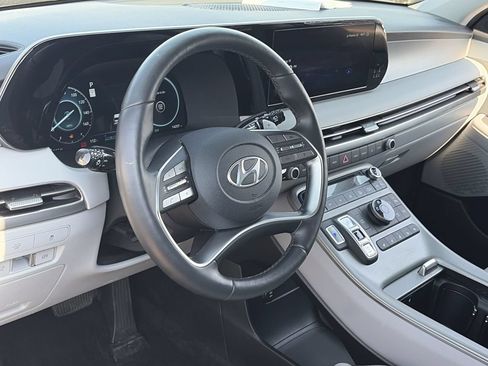 Certified 2025 Hyundai Palisade SEL AWD/4WD image 17