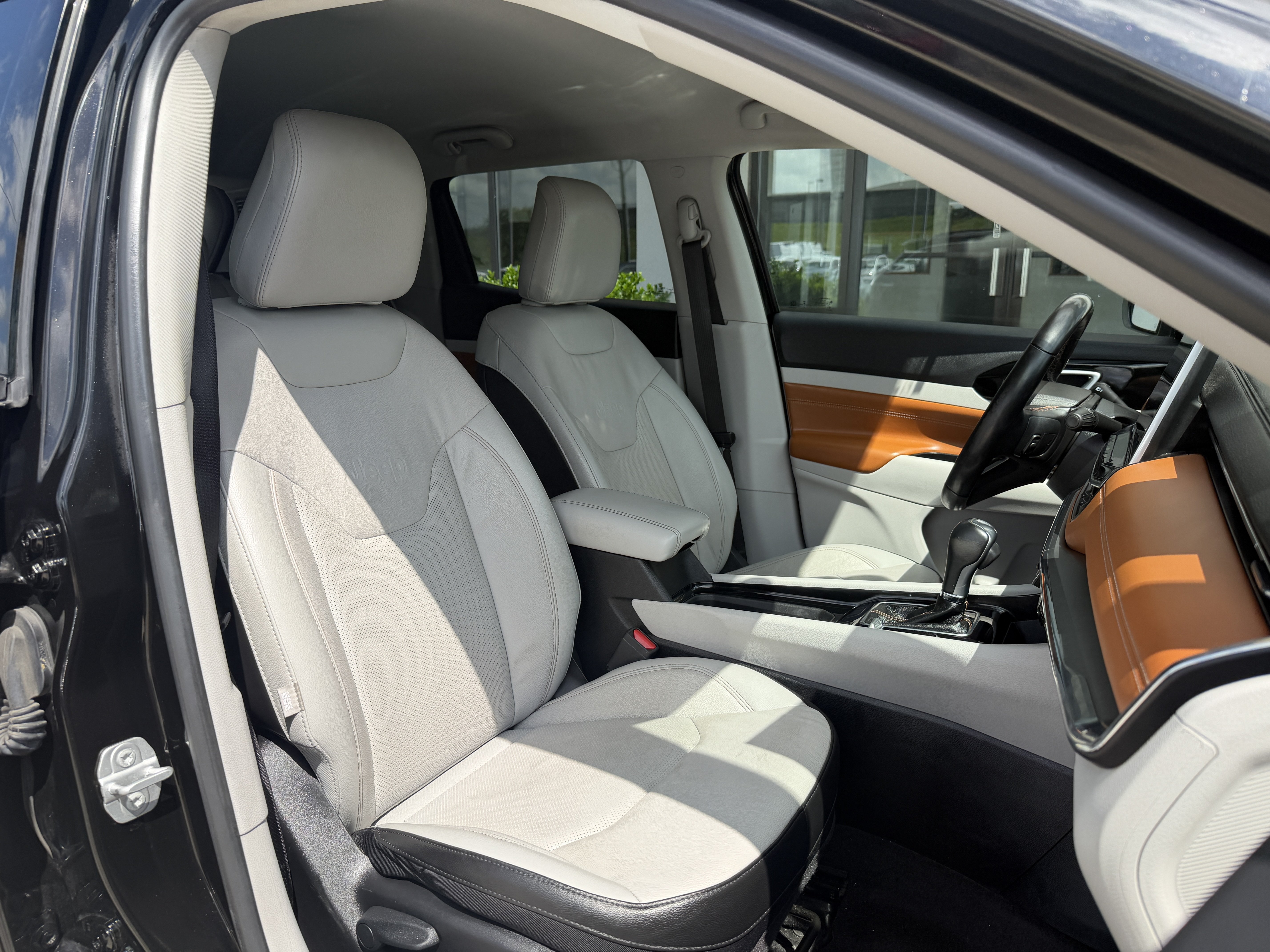 Used 2022 Jeep Compass Limited AWD/4WD image 22