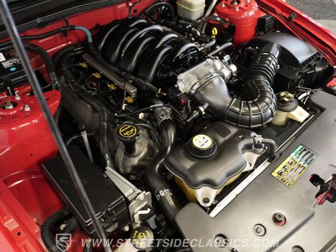 Used 2005 Ford Mustang GT image 38