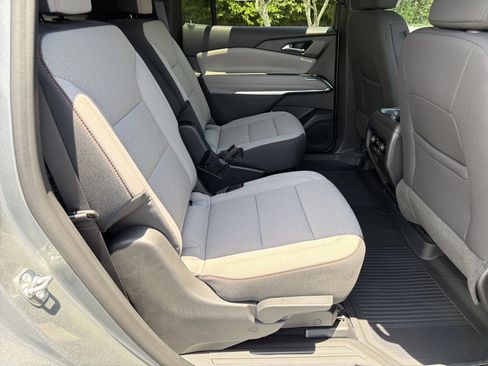 New 2026 Chevrolet Traverse LT w/ LPO, Floor Liner Package FWD image 15