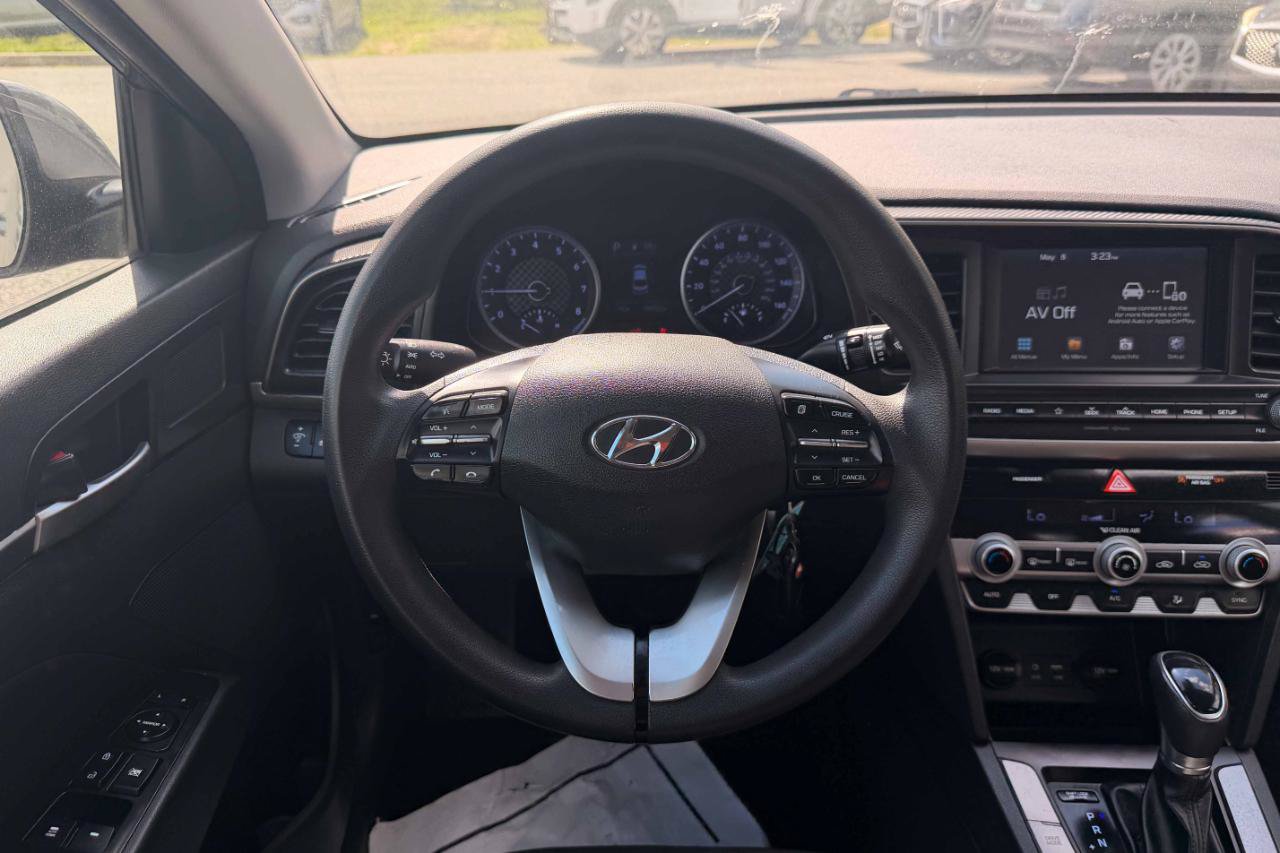 Used 2020 Hyundai Elantra SEL w/ Cargo Package (C1) FWD image 14