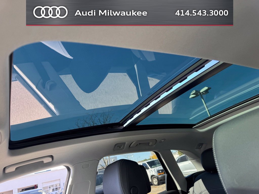Used 2021 Audi Q5 2.0T Premium w/ Convenience Package AWD/4WD image 10