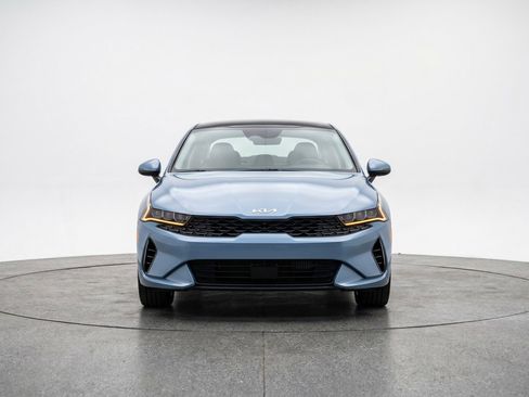 Used 2025 Kia K4 FWD image 2