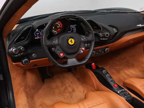 Certified 2018 Ferrari 488 Spider RWD image 39
