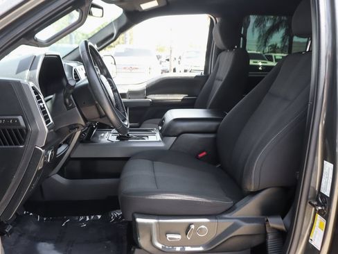 Used 2017 Ford F150 XLT w/ Equipment Group 302A Luxury AWD/4WD image 17