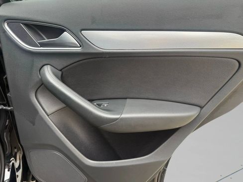 Used 2018 Audi Q3 2.0T Premium Plus w/ Premium Plus Package image 24