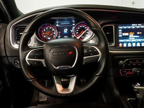 Used 2017 Dodge Charger R/T Scat Pack RWD image 14