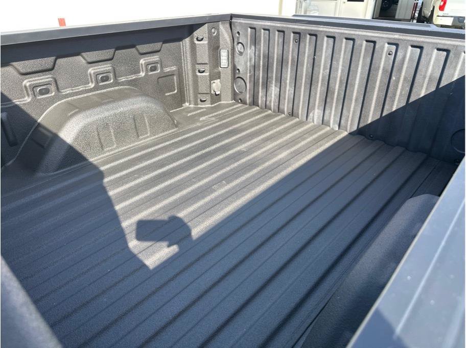 Used 2021 Chevrolet Silverado 1500 LT Trail Boss w/ Convenience Package II AWD/4WD image 21