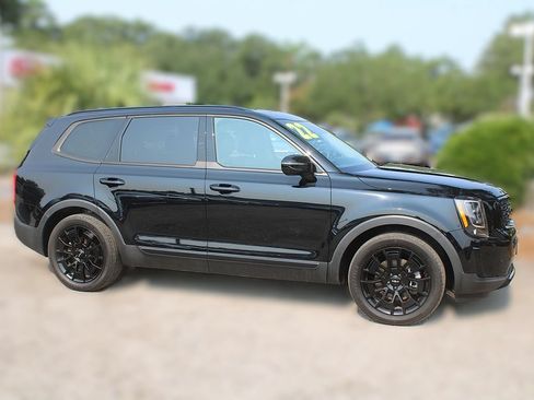 Certified 2022 Kia Telluride SX w/ SX Prestige Package AWD/4WD image 4