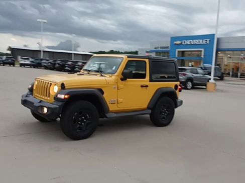 Used 2018 Jeep Wrangler Sport AWD/4WD image 4