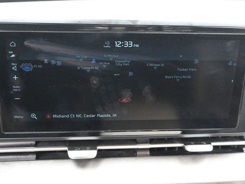 Used 2022 Kia Carnival EX FWD image 20