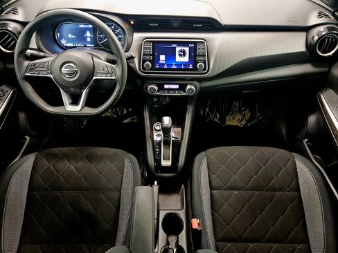 Used 2018 Nissan Kicks SV w/ Exterior Package image 23