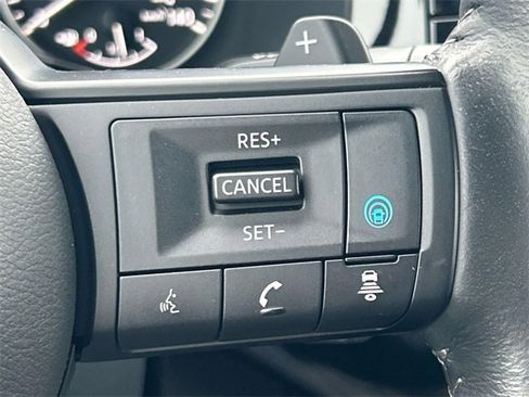 Used 2024 Nissan Pathfinder SV w/ Lighting Package (N92) image 32