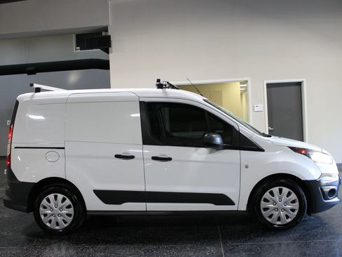Used 2015 Ford Transit Connect XL image 2
