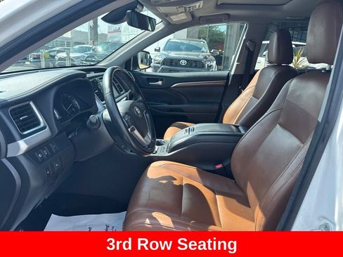 Used 2018 Toyota Highlander Limited AWD/4WD image 11
