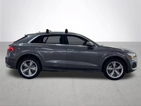 Used 2022 Audi Q8 Premium Plus AWD/4WD image 9