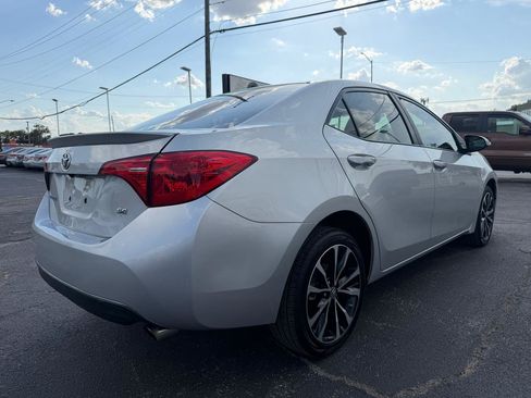 Used 2018 Toyota Corolla SE FWD image 5