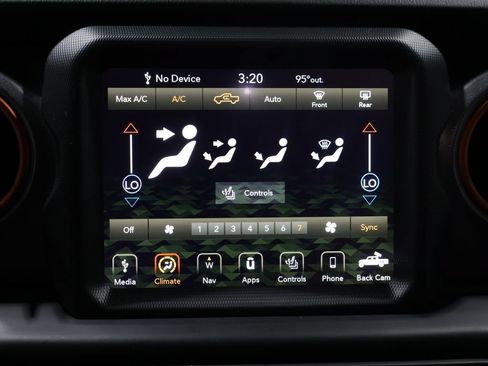 Used 2022 Jeep Gladiator Mojave w/ Cold Weather Group AWD/4WD image 28