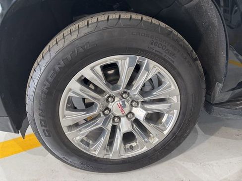 Certified 2025 GMC Yukon Denali image 35