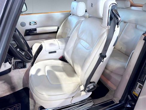 Used 2012 Rolls-Royce Phantom Drophead Coupe image 35