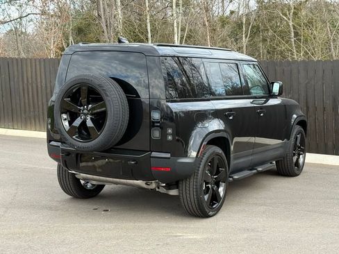 New 2026 Land Rover Defender 110 S image 6