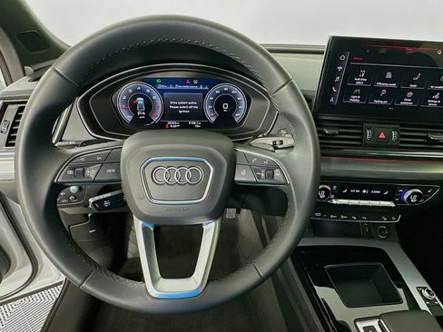 Used 2023 Audi Q5 2.0T Prestige w/ Prestige Package AWD/4WD image 11