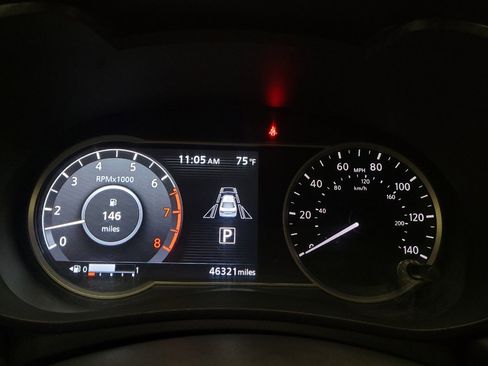 Used 2020 Nissan Versa SR w/ Convenience Package FWD image 23