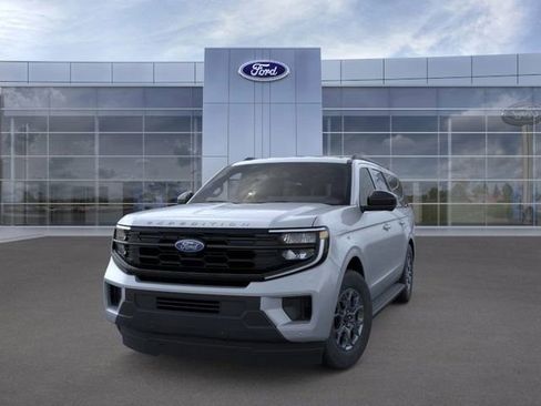 New 2025 Ford Expedition Max Active image 2