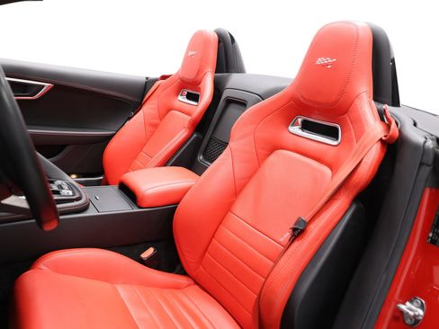 Used 2020 Jaguar F-TYPE Checkered Flag RWD image 3