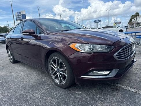 Used 2017 Ford Fusion SE w/ Equipment Group 201A AWD/4WD image 4