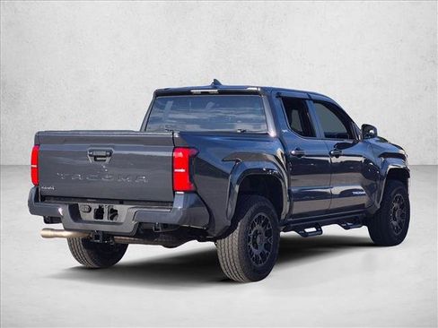 Used 2026 Toyota Tacoma SR5 AWD/4WD image 5