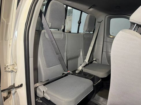 Used 2013 Toyota Tacoma 2WD Access Cab w/ Convenience Pkg image 24