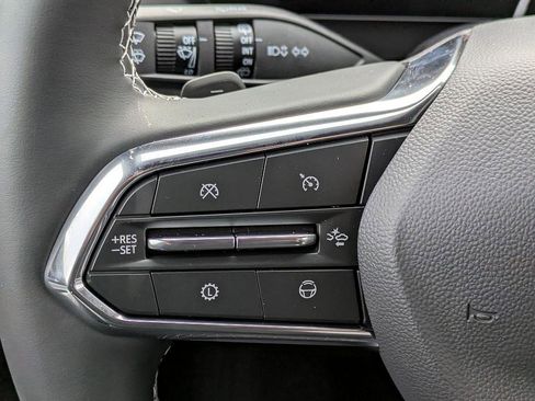 New 2026 Chevrolet Traverse High Country image 17