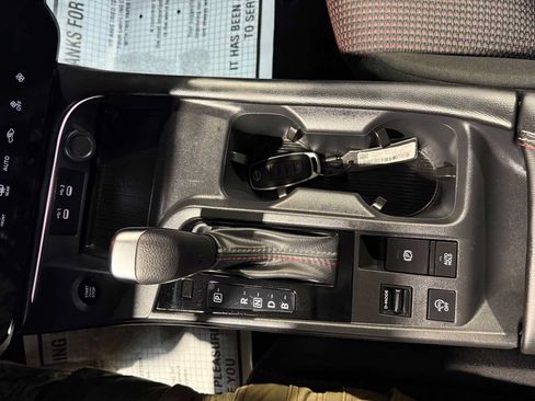 Used 2026 Nissan Sentra SR w/ Floor Mat Package FWD image 20