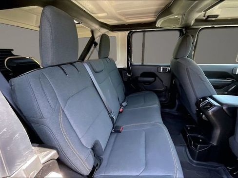 Used 2025 Jeep Wrangler Unlimited Sport AWD/4WD image 24