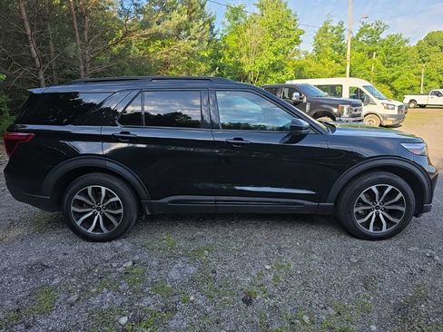 Used 2023 Ford Explorer ST-Line w/ Class IV Trailer Tow Package AWD/4WD image 2