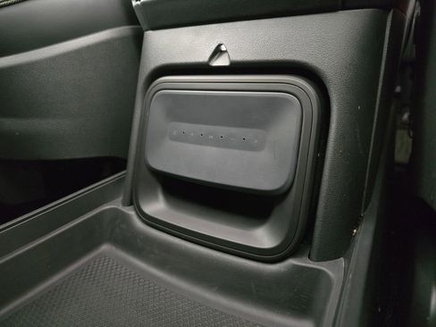 Used 2024 Rivian R1S Adventure AWD/4WD image 33