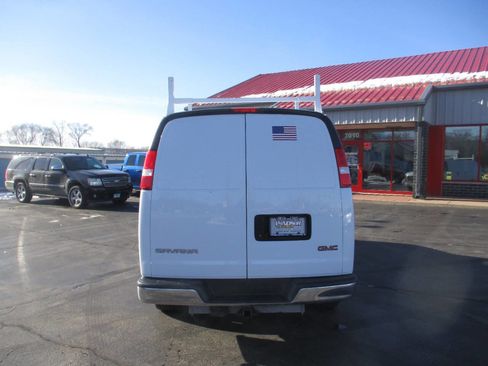 Used 2020 GMC Savana 3500 w/ Driver Convenience Package image 4