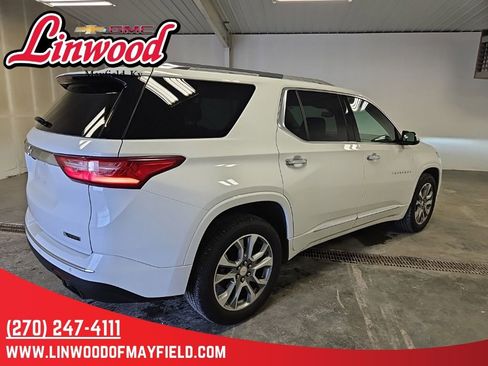 Used 2018 Chevrolet Traverse Premier AWD/4WD image 2