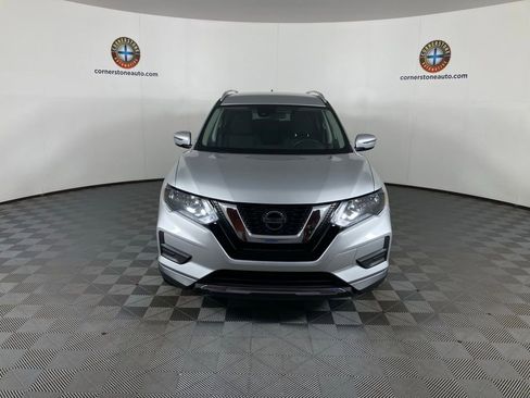Used 2019 Nissan Rogue SV image 14