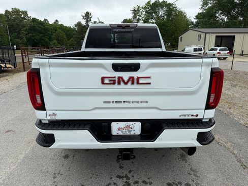 Used 2022 GMC Sierra 2500 AT4 w/ AT4 Preferred Package AWD/4WD image 4