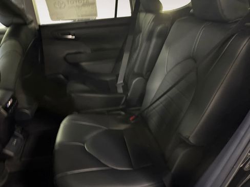 New 2026 Toyota Highlander XLE AWD/4WD image 17