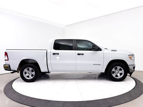 Used 2024 RAM 1500 Big Horn RWD image 33