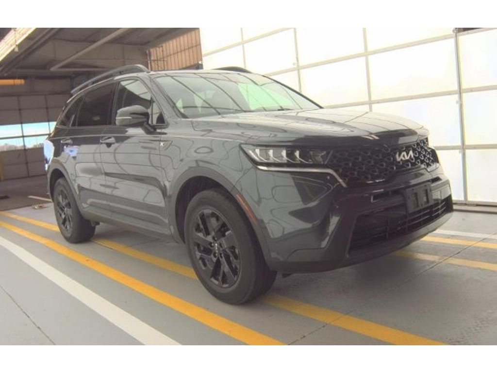 Used 2023 Kia Sorento S w/ Panoramic Sunroof Package AWD/4WD image 2