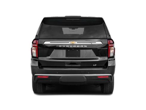 Used 2024 Chevrolet Suburban LT image 5