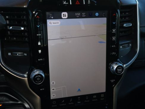 Used 2024 RAM 2500 Laramie w/ Safety Group image 29