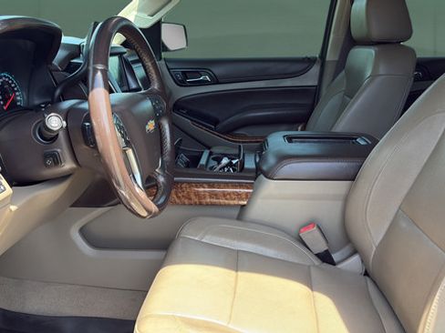 Used 2019 Chevrolet Tahoe Premier AWD/4WD image 22
