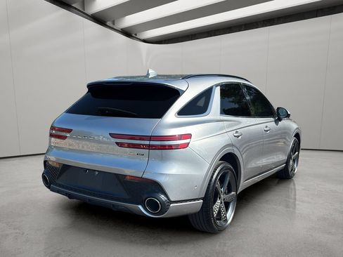 Used 2025 Genesis GV70 3.5T Sport w/ Sport Advanced Package AWD/4WD image 5