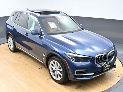 Used 2022 BMW X5 xDrive40i AWD/4WD image 43