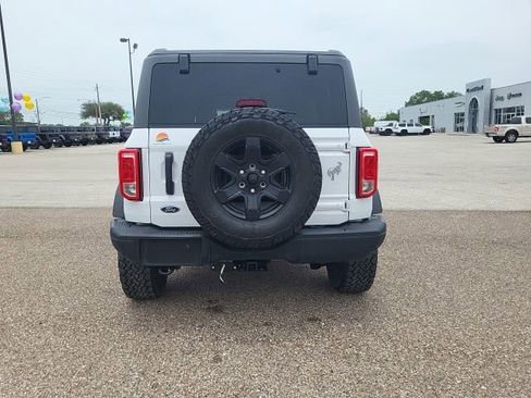 Used 2023 Ford Bronco Black Diamond AWD/4WD image 4